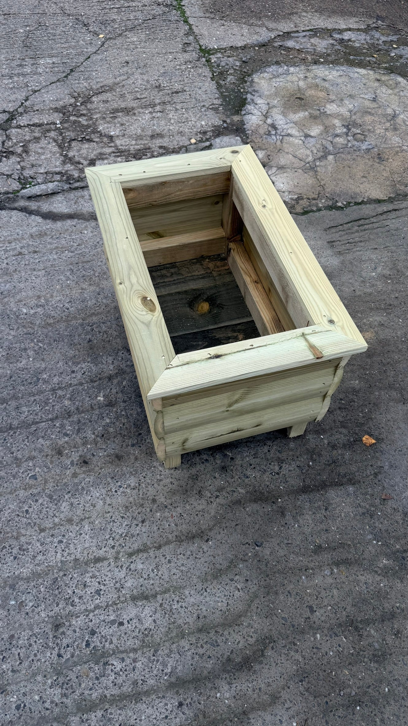 Small Log roll planter