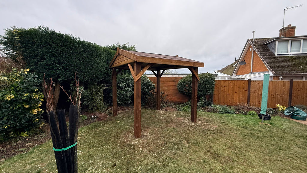 2.5m x 2.5m Apex Pergola