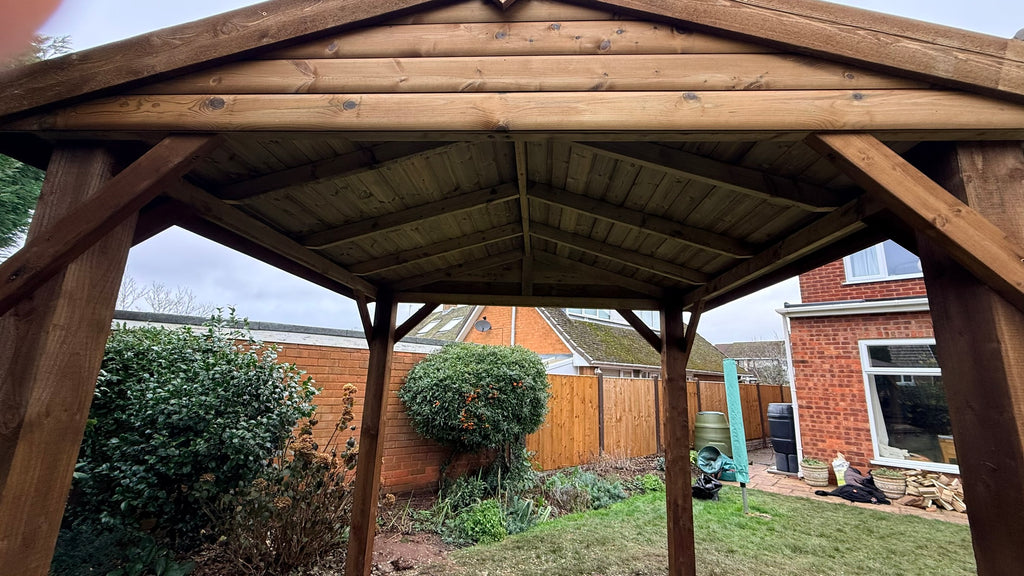 2.5m x 2.5m Apex Pergola