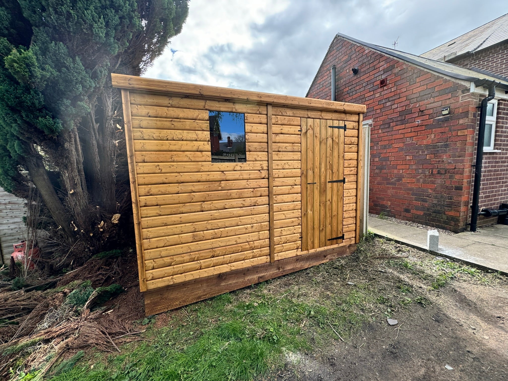 10ft x 8ft 19mm Log Roll Pent Shed